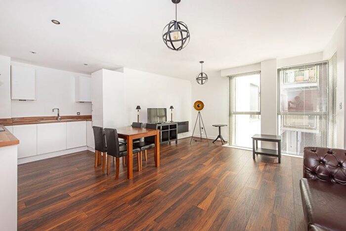 1 Bedroom Flat To Rent In The Bittoms, Kingston Upon Thames, KT1