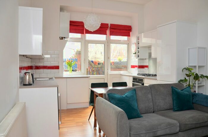 1 Bedroom Flat To Rent In Market Street, Musselburgh, EH21