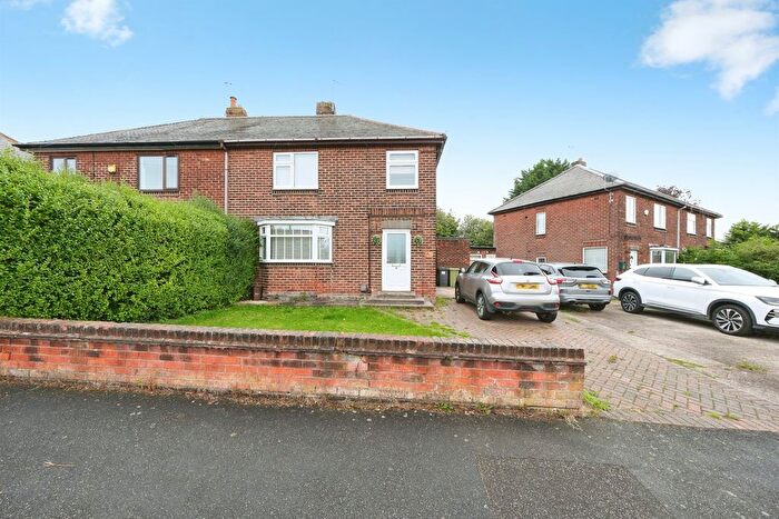 3 Bedroom Semi-Detached House For Sale In East Street, Clowne, Chesterfield, S43
