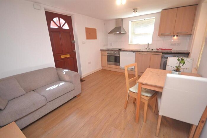 1 Bedroom Flat To Rent In Goldsmid Road, Town Centre, RG1