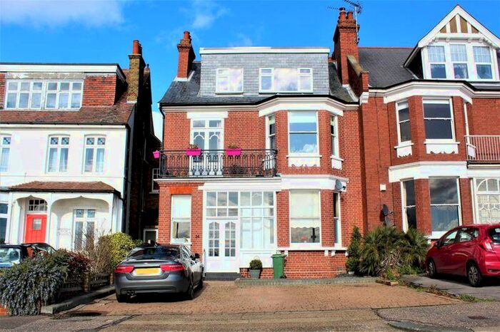 1 Bedroom Apartment To Rent In Westcliff Parade, Westcliff-On-Sea, SS0