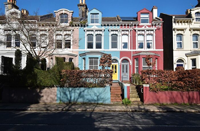 4 Bedroom Terraced House For Sale In St. Helens Road, Hastings, TN34