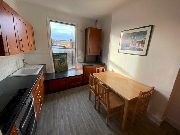 5 Bedroom Apartment To Rent In Malden Road, Kentish Town, London, NW5