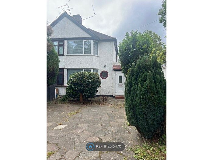 2 Bedroom Semi-Detached House To Rent In Uxbridge Road, Feltham, TW13