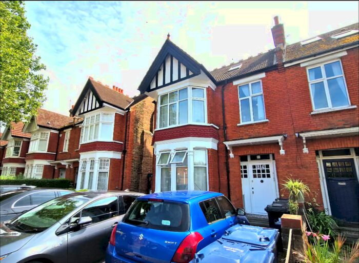 2 Bedroom Flat To Rent In Creffield Road, London, W3