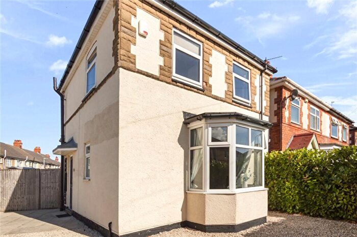 4 Bedroom Detached House To Rent In Cross Coates Road, Grimsby, DN34