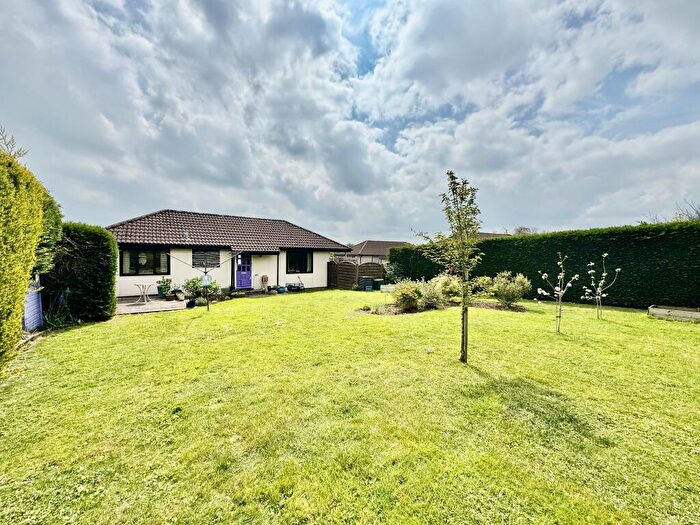 2 Bedroom Detached Bungalow For Sale In Stour Hill Park, West Stour, SP8
