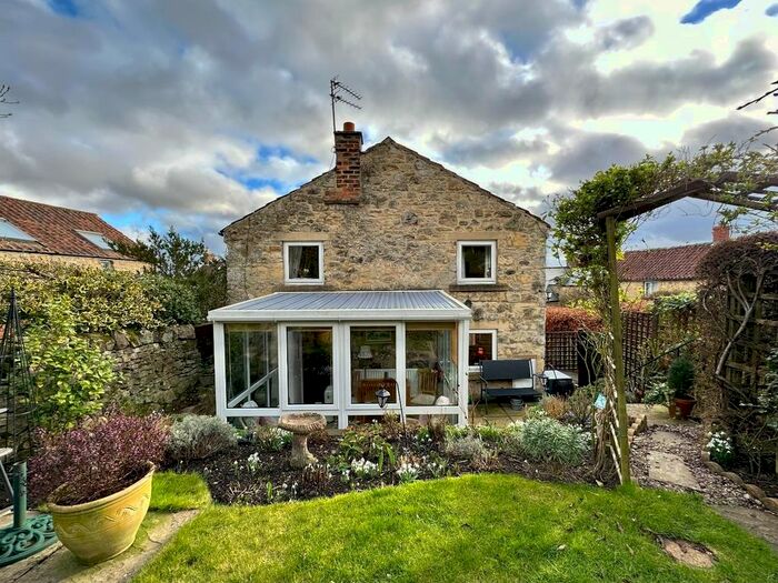 2 Bedroom Cottage For Sale In Mowbray Terrace, Ampleforth, York, YO62