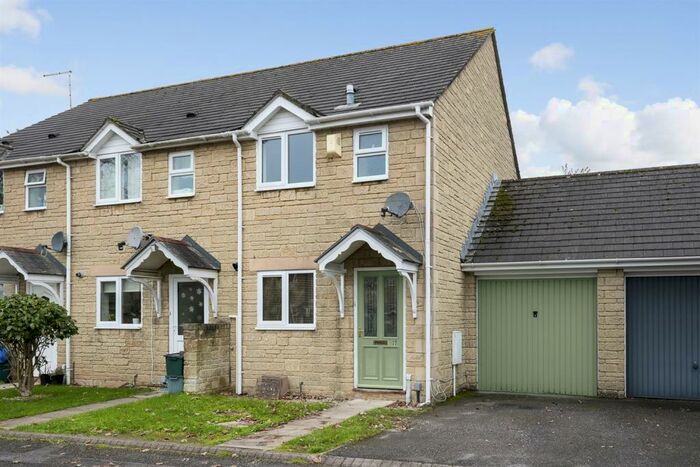 2 Bedroom Semi-Detached House To Rent In Bedroom Semi Detached House In Avon, BA2