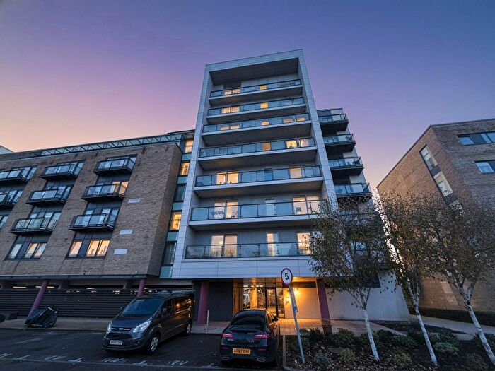 2 Bedroom Flat For Sale In Caldey Island House, Ferry Court, Prospect Place, Cardiff, CF11