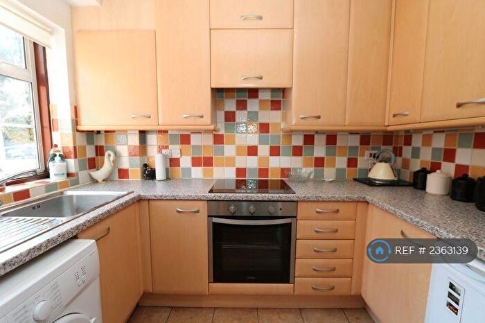 4 Bedroom Semi-Detached House To Rent In Lammas Way, Loudwater, High Wycombe, HP10