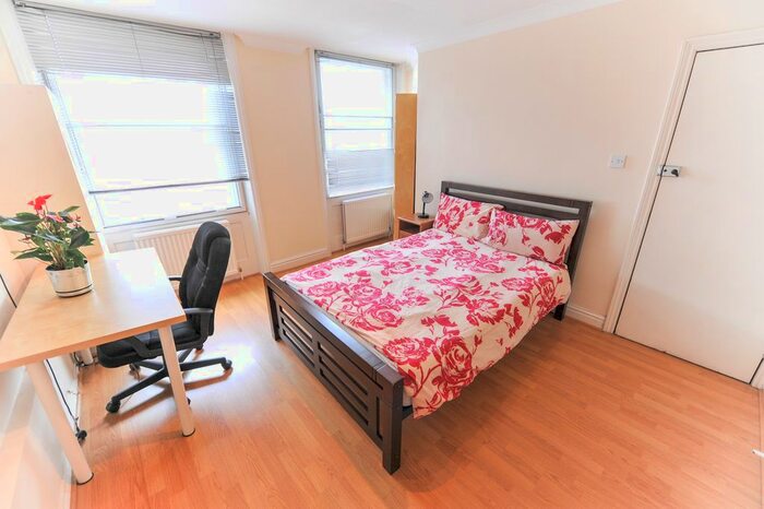 Studio To Rent In Cromwell Road, London, SW7