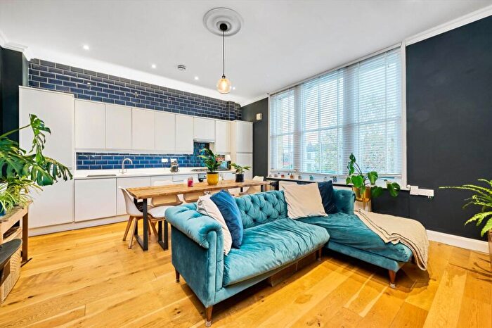 1 Bedroom Flat For Sale In East Dulwich Road, London, SE22