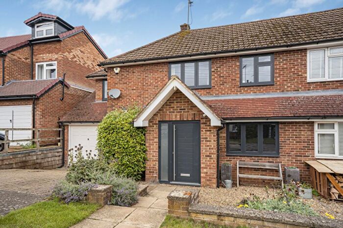 4 Bedroom Semi-Detached House For Sale In Springfield Crescent, Harpenden, AL5