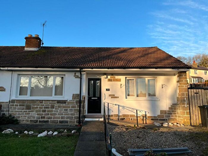 2 Bedroom Semi-Detached Bungalow To Rent In Sunnymount, Braithwaite Village Keighley, West Yorkshire, BD22