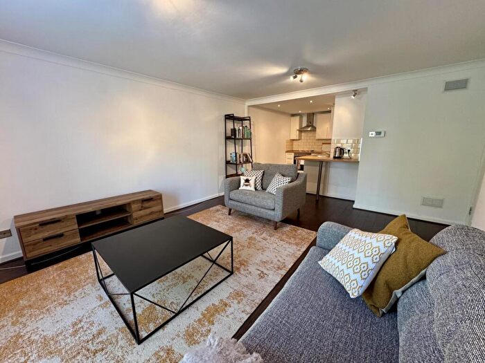 1 Bedroom Apartment For Sale In Rozel Square, St Johns Gardens, Manchester, M3