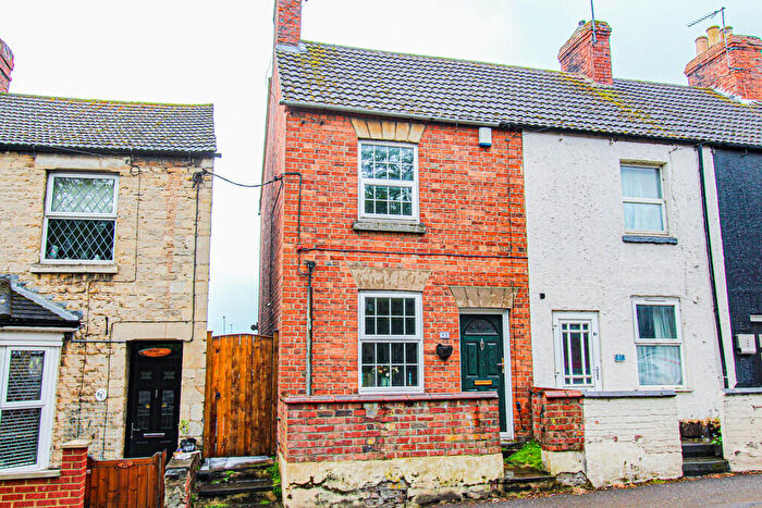 2 Bedroom End Of Terrace House For Sale In High Street, Irthlingborough, NN9
