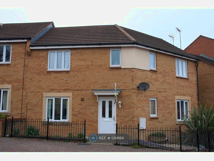 4 Bedroom Semi-Detached House To Rent In Cropthorne Road South, Bristol BS7