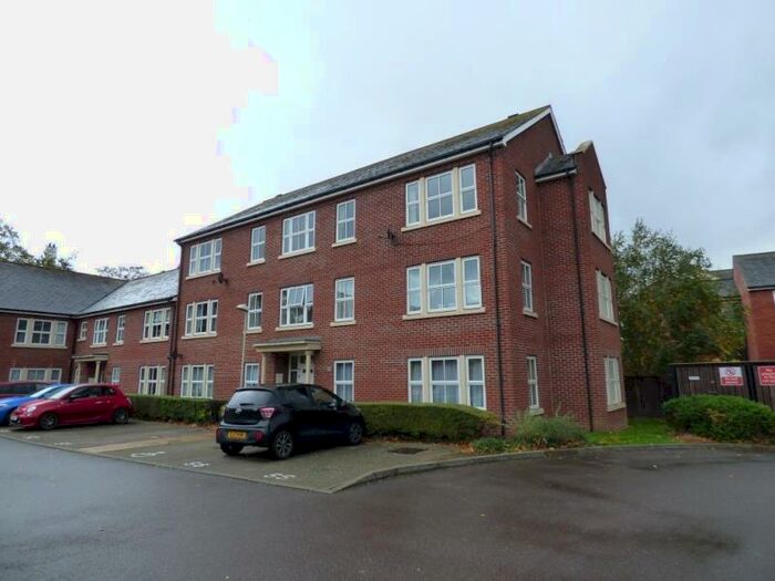 2 Bedroom Apartment To Rent In The Courtyard, London Road, GL1