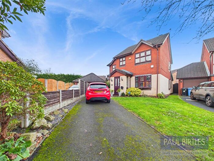 3 Bedroom Detached House For Sale In Stile Close, Flixton, Trafford, M41