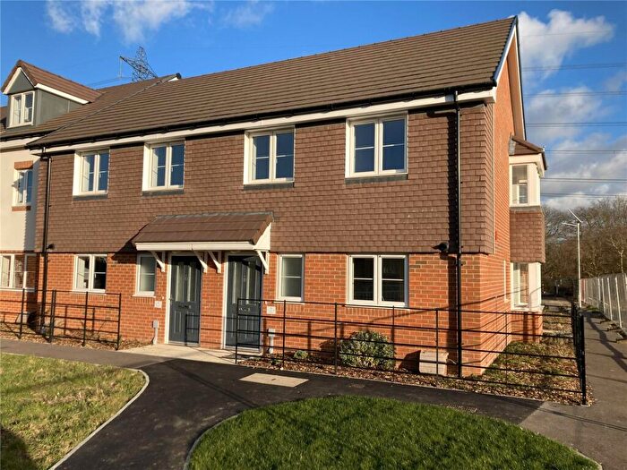 3 Bedroom Semi Detached House For Sale In Southampton Road, Titchfield, Fareham, Hampshire, PO14