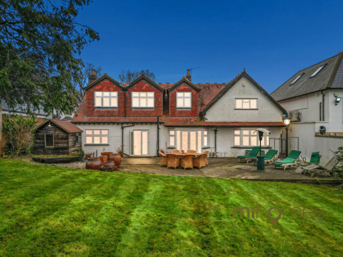 5 Bedroom Detached House For Sale In Tolmers Road, Cuffley, EN6