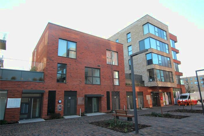 2 Bedroom Flat To Rent In Poulter Walk, Trumpington, Cambridge, CB2