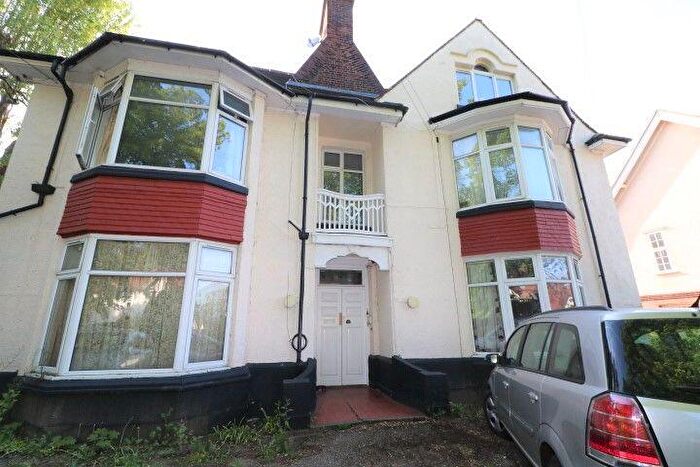 1 Bedroom Flat To Rent In Maidstone Road, ME4