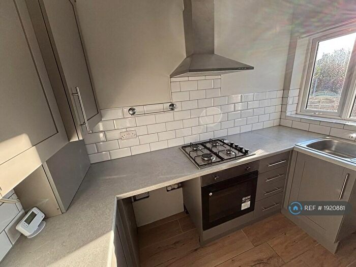 2 Bedroom Bungalow To Rent In Detroit Drive, Leeds, LS15