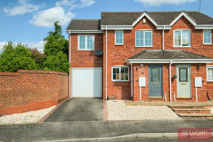 3 Bedroom Semi-Detached House To Rent In Holly Drive, CV8