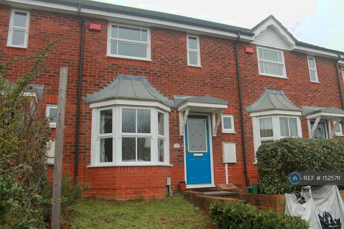 2 Bedroom Terraced House To Rent In Scholars Walk, Guildford, GU2
