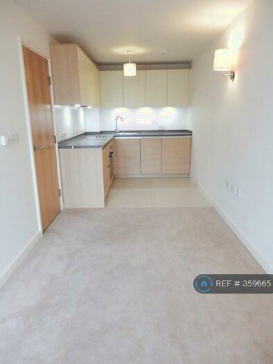 1 Bedroom Flat To Rent In Quadrant Court, Wembley, HA9
