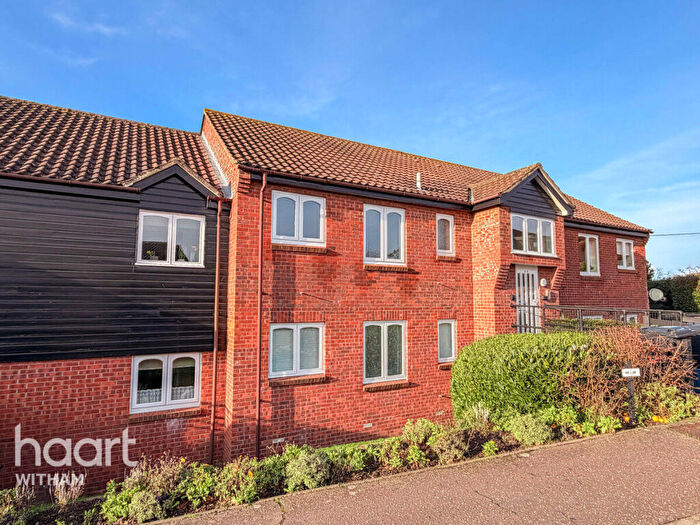 2 Bedroom Apartment For Sale In Newnham Green, Maldon, CM9
