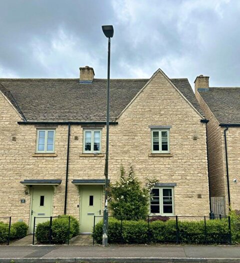 4 Bedroom Semi-Detached House For Sale In Tailors Walk, Quercus Road, Tetbury, GL8