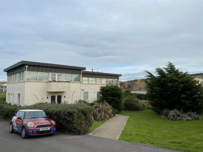 2 Bedroom Apartment To Rent In College Road, Seaford, BN25