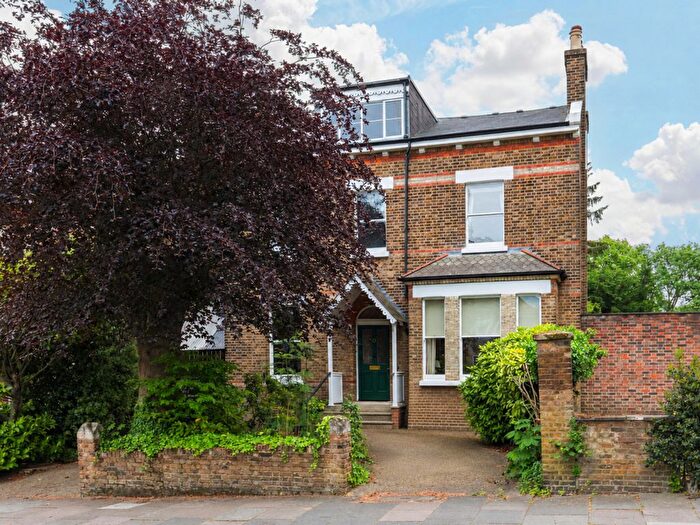 5 Bedroom Detached House For Sale In Mount Avenue, London, W5