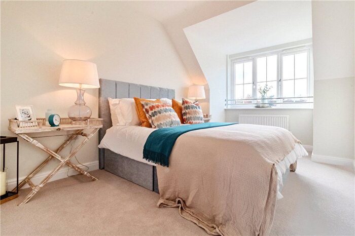 4 Bedroom Detached House For Sale In Pakenham Road, Bracknell, Berkshire, RG12