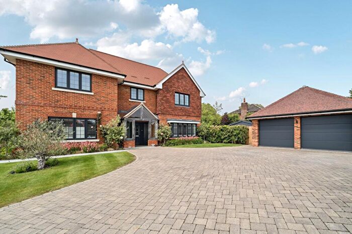 5 Bedroom Detached House For Sale In Holme Hill, Upton Grey, RG25