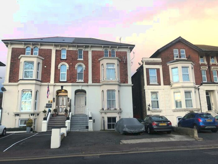 4 Bedroom Apartment To Rent In Maison Dieu Road, Dover, CT16