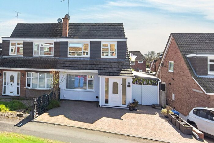 3 Bedroom Semi Detached House For Sale In Braemar Close, Kettering, NN15