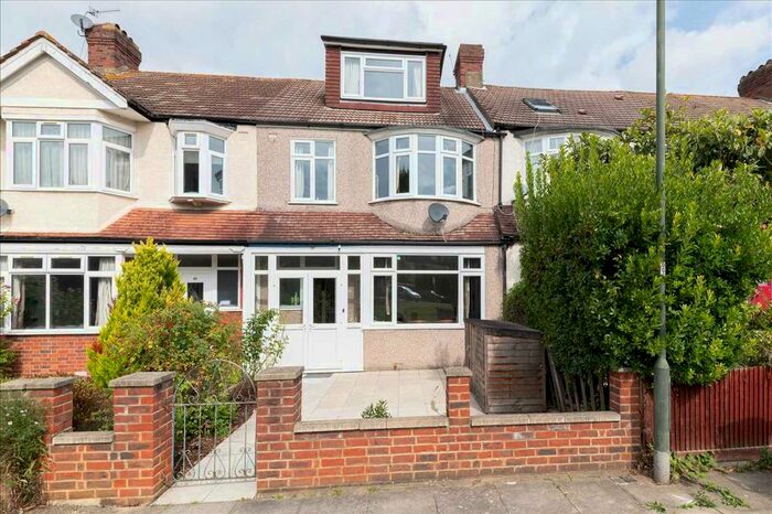 5 Bedroom Terraced House To Rent In Crossway, London SW20