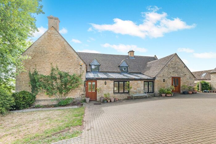 4 Bedroom Detached House To Rent In Withington, Gloucestershire, GL54