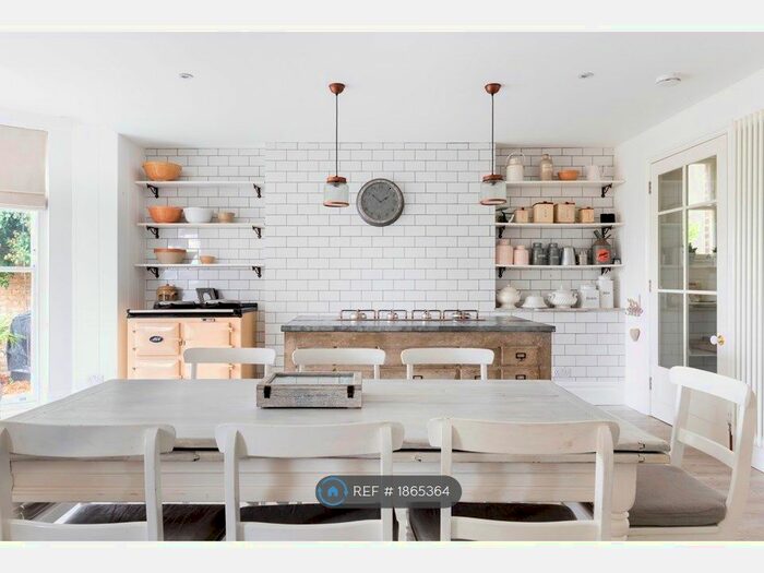 7 Bedroom Detached House To Rent In Ross Road, London, SE25