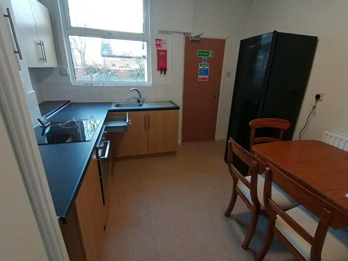 1 Bedroom Terraced House To Rent In Thurman Street, Nottingham, Nottinghamshire, NG7