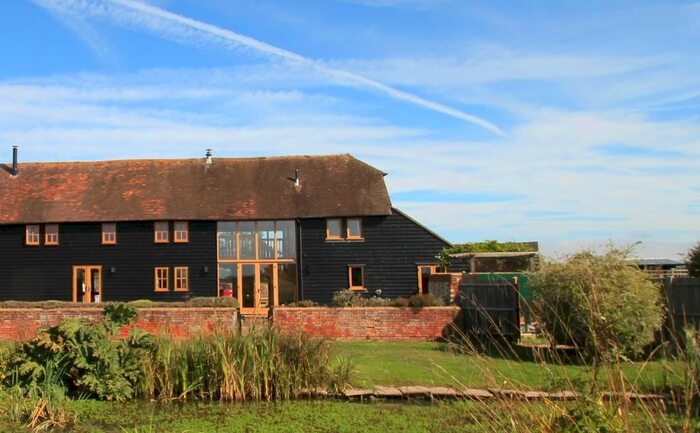 4 Bedroom Barn Conversion To Rent In Chickenden Lane, Staplehurst, Kent, TN12