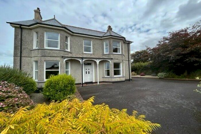 4 Bedroom Farmhouse To Rent In Helland, Bodmin, PL30