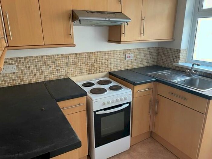 2 Bedroom Flat To Rent In Great George Street - Weymouth, DT4