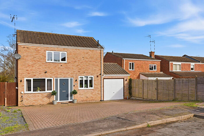 3 Bedroom Detached House For Sale In Bellam Road, Hampton Magna, Warwick, CV35