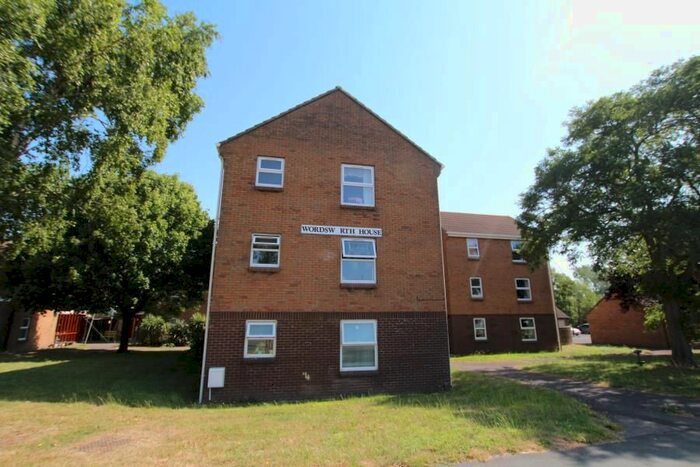 2 Bedroom Flat To Rent In Wordsworth House, Coniston Road, BS34