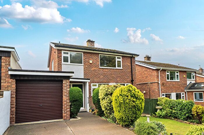 3 Bedroom Link Detached House For Sale In Mile End Road, Highweek, Newton Abbot, Devon, TQ12